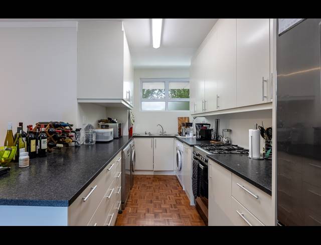 2 BEDROOM APARTMENT SOLD IN NEWLANDS
